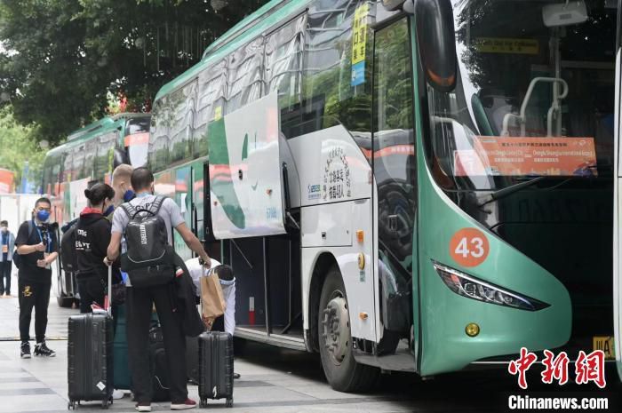 据英国媒体《足球内幕》报道，维拉主帅埃梅里希望在冬季签下罗马前锋亚伯拉罕。